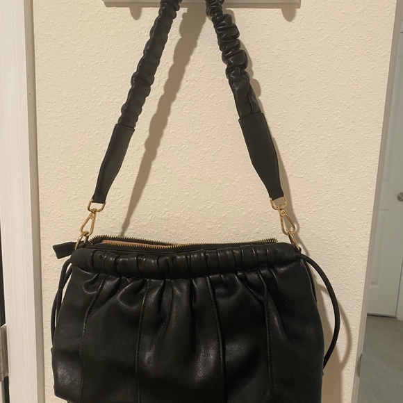 Marella Black Leather Zipper Close Handbag - Picture 11 of 11